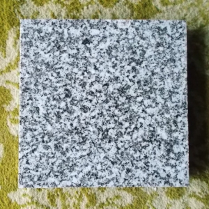 T3-070-3+BiancoPerle+20x20x3+nelestena